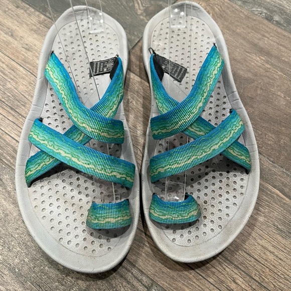 Teva 6518 Hurricane Crisscrossed Strappy Slide Sandals Ombre Green Women's Sz 6 - Picture 1 of 6